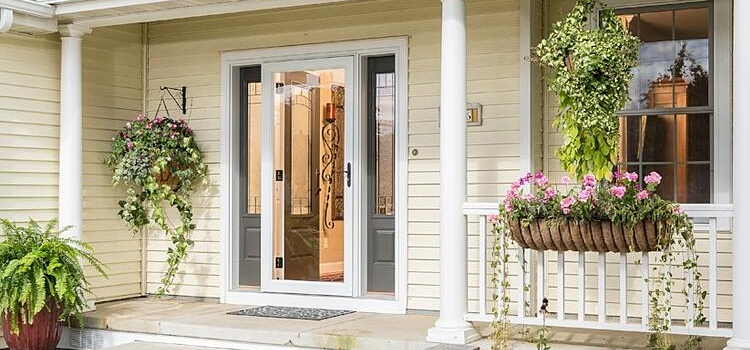 screen door installation in Garnet